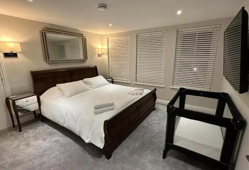 Harper Luxe Serviced Apartments Dunstable