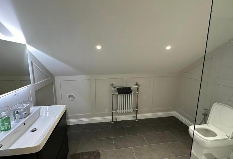 Harper Luxe Serviced Apartments Dunstable