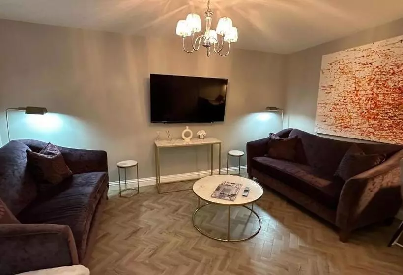 Harper Luxe Serviced Apartments Dunstable