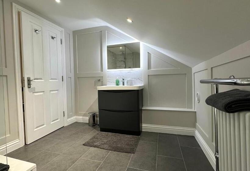 Harper Luxe Serviced Apartments Dunstable