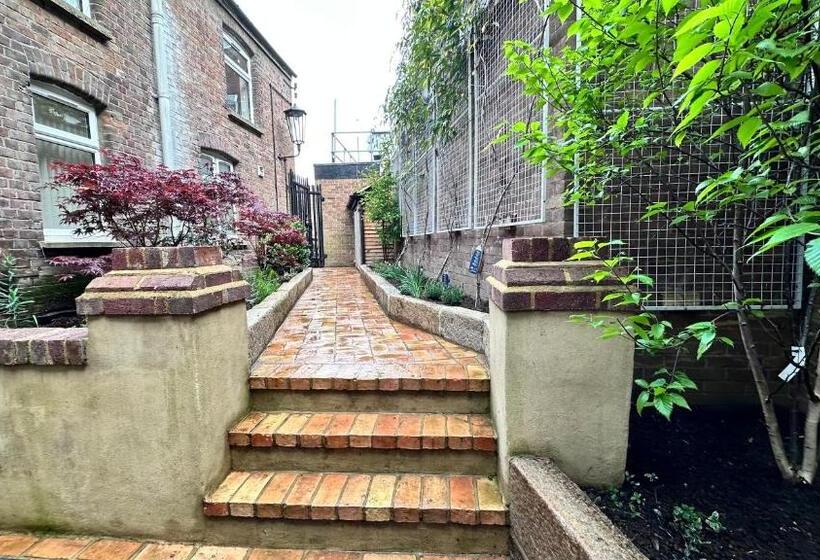 Harper Luxe Serviced Apartments Dunstable