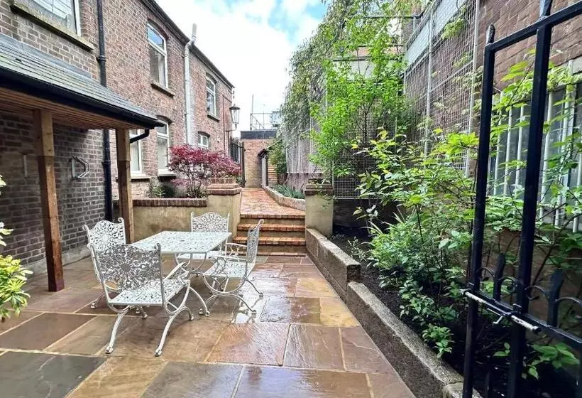 Harper Luxe Serviced Apartments Dunstable