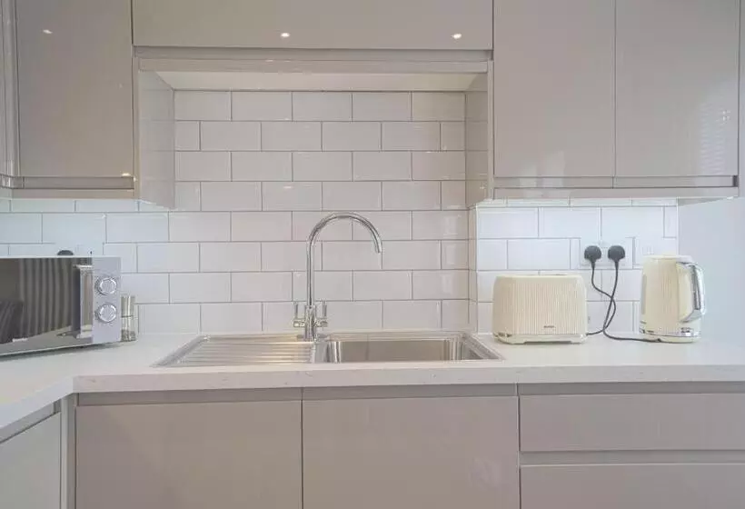 Harper Luxe Serviced Apartments Dunstable