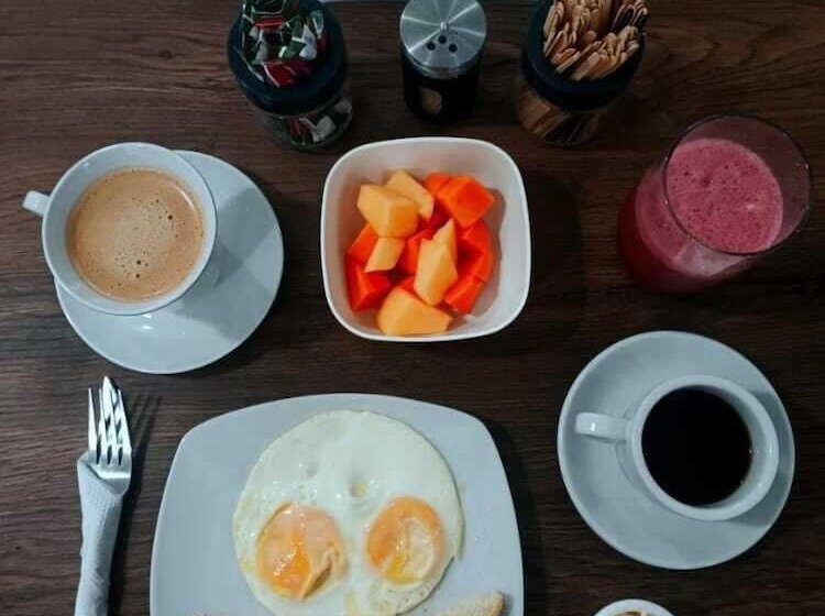 Отель Anajirawaa