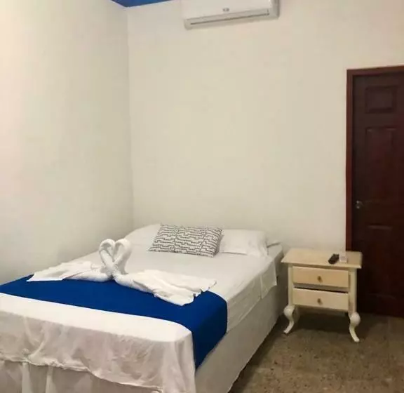 هتل Athena