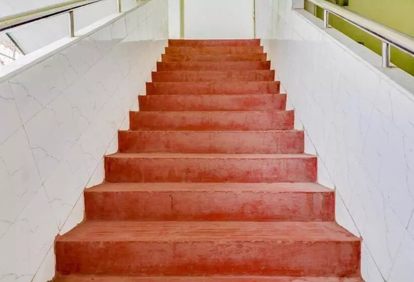 ホテル Flagship 700249  Amaravathi Residency