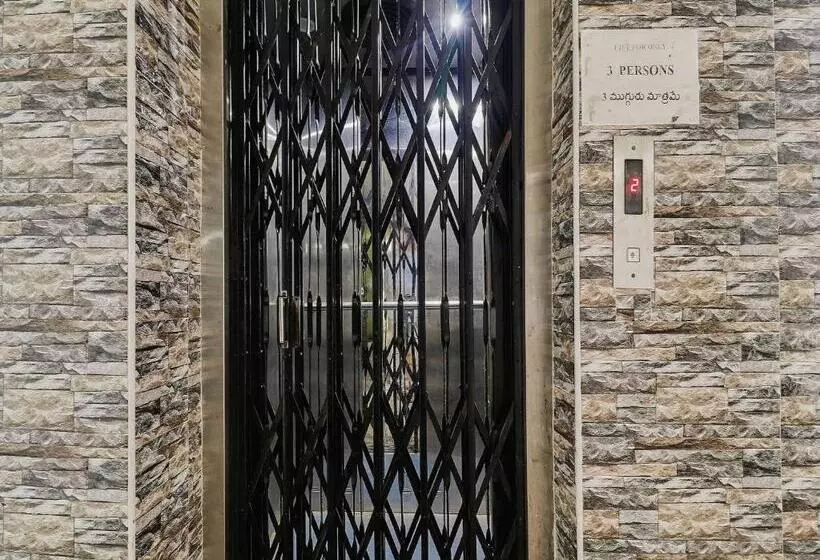 ホテル Flagship 700249  Amaravathi Residency