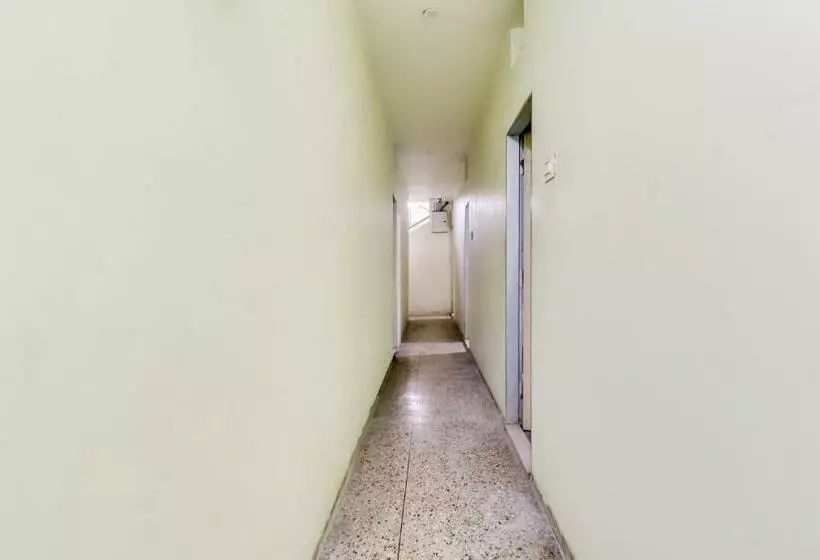 ホテル Flagship 700249  Amaravathi Residency