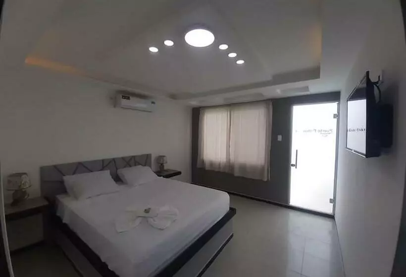 ホテル Hosteria Puerto Balbanera