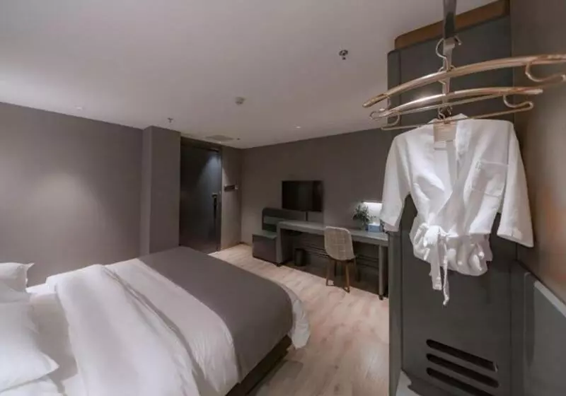 Lanou Hotel Chaozhou Xiangqiao District Plaza