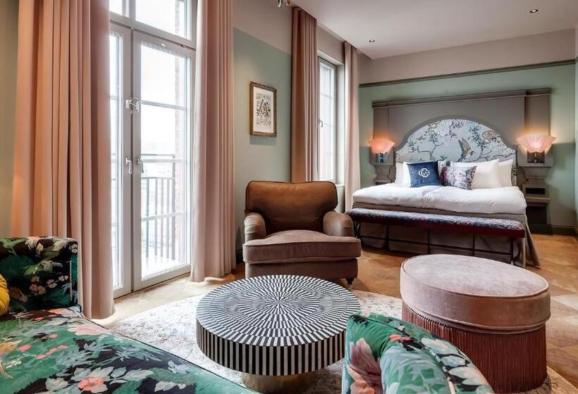 בית מלון כפרי Liseberg Grand Curiosa