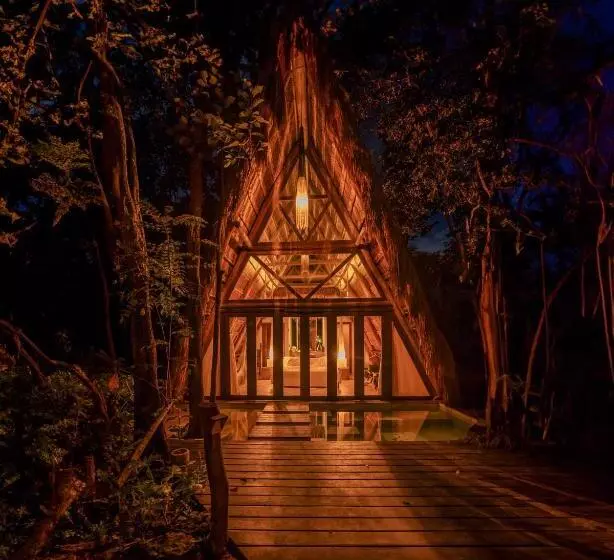 Hotelli Naya Bacalar Lagoon Front