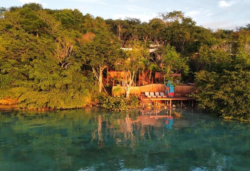 Szálloda Naya Bacalar Lagoon Front