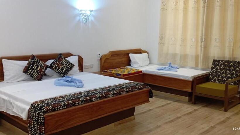 هتل Nungwi Heritage Resort