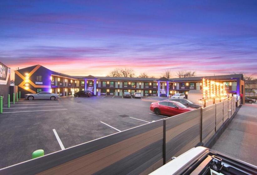 호텔 Opus Bronx Near Bay Plaza Mall