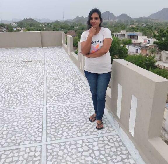 Otel Oyo 70015 The Ginger House