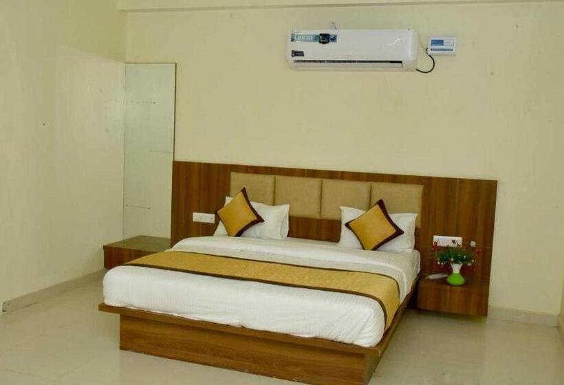 Otel Oyo 70015 The Ginger House