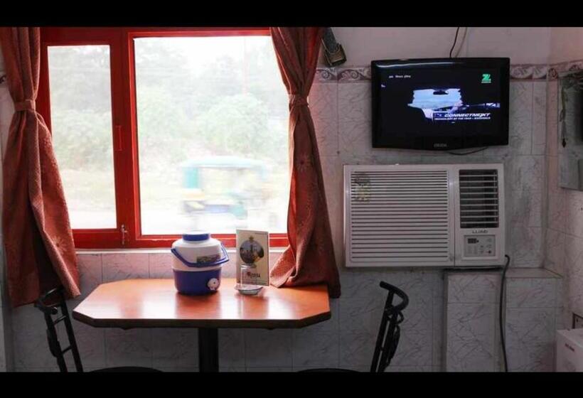 Hotel Parth By Wb Inn