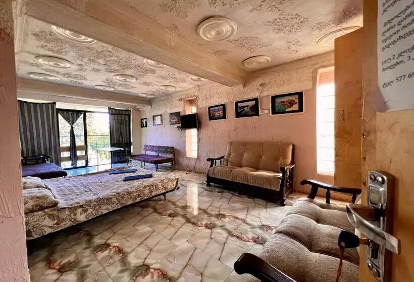 پانسیون Smile Guesthouse