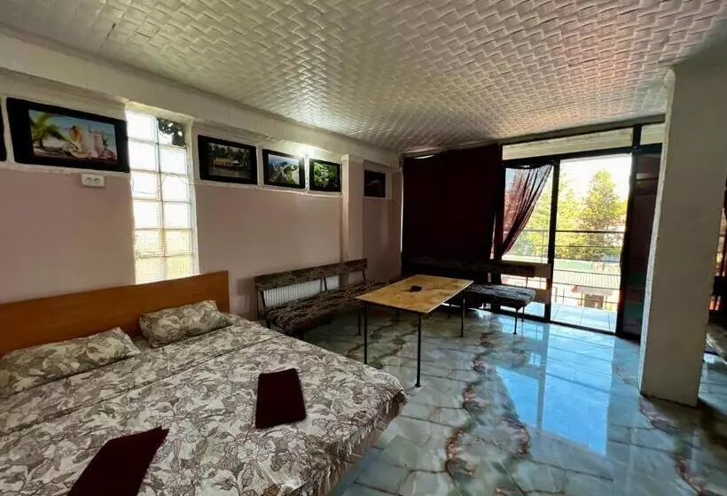 پانسیون Smile Guesthouse