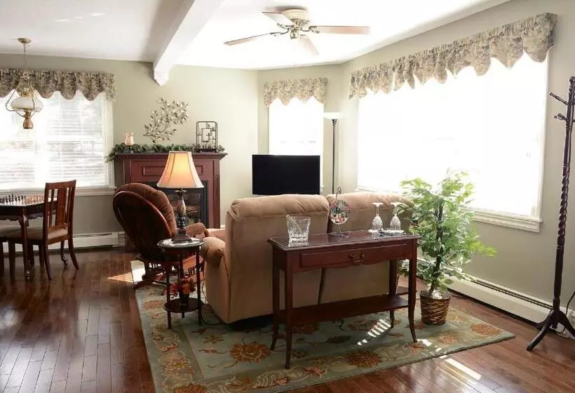 Andon Reid Inn Bed & Breakfast