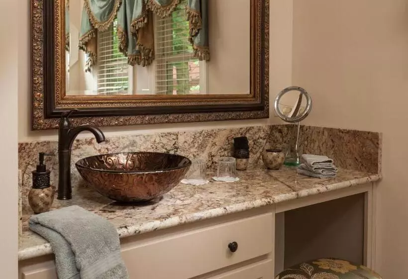 Andon Reid Inn Bed & Breakfast