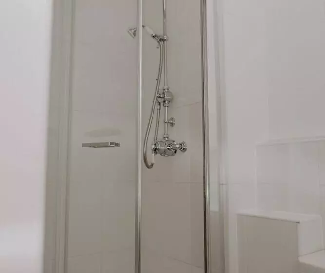 ベッドアンドブレックファースト Allington Manor