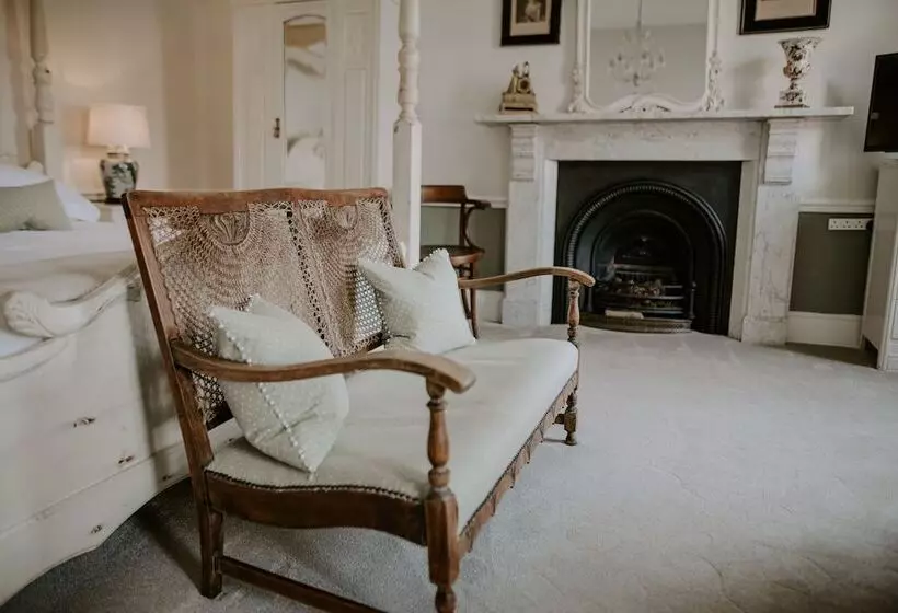 ベッドアンドブレックファースト Allington Manor