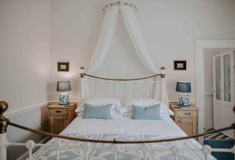 צימר Allington Manor