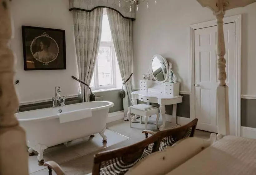 ベッドアンドブレックファースト Allington Manor