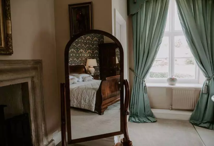 ベッドアンドブレックファースト Allington Manor