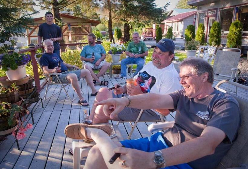 تختخواب و صبحانه Black Bear Inn