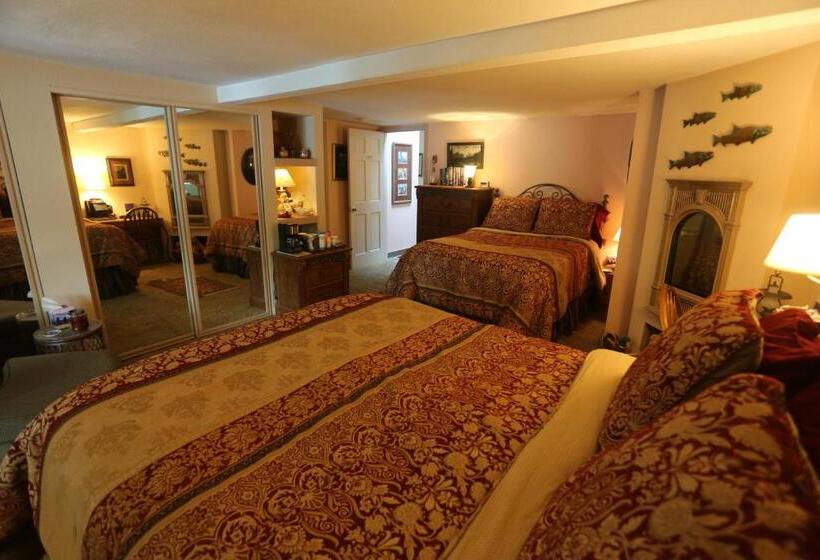 تختخواب و صبحانه Black Bear Inn