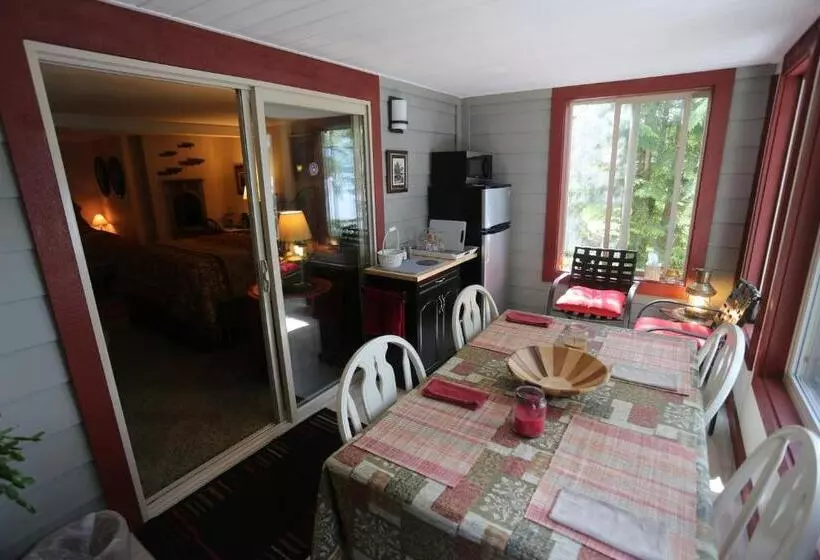 민박 Black Bear Inn