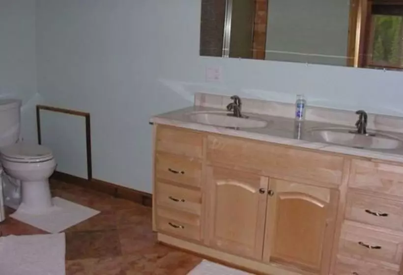 ベッドアンドブレックファースト Gallery Lodge