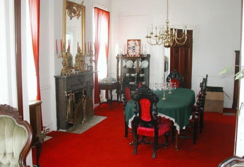 مبيت وإفطار Herzog Mansion