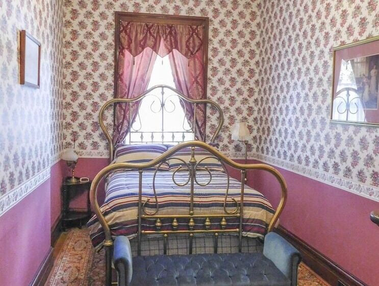 مبيت وإفطار Herzog Mansion