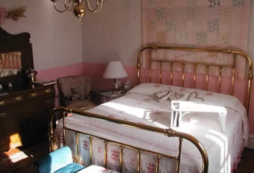 ベッドアンドブレックファースト Herzog Mansion