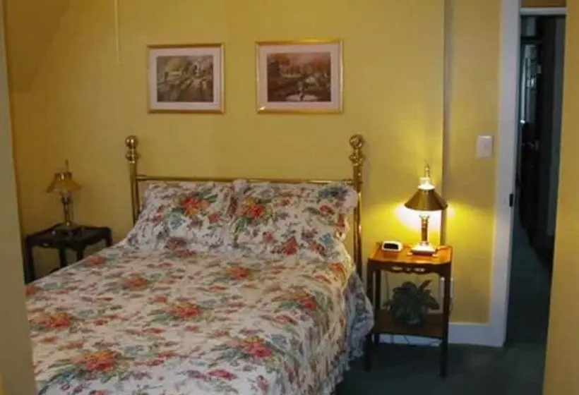 ベッドアンドブレックファースト Herzog Mansion