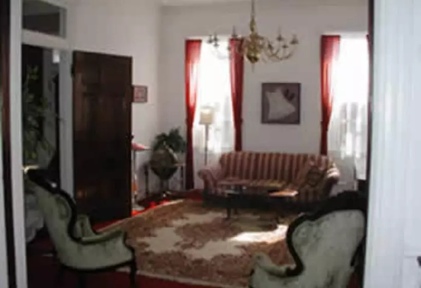 ベッドアンドブレックファースト Herzog Mansion