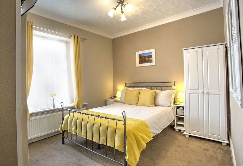 Bed and Breakfast The Mariners   Torquay