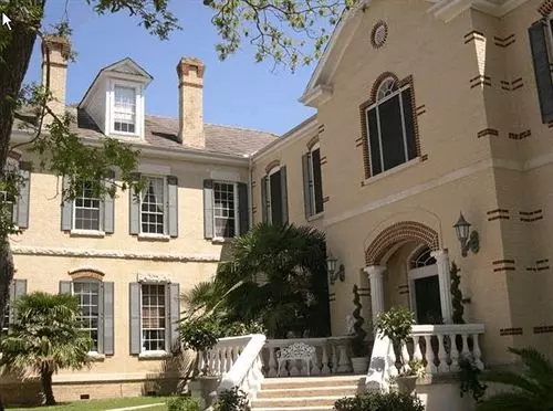 민박 The Olivia Mansion