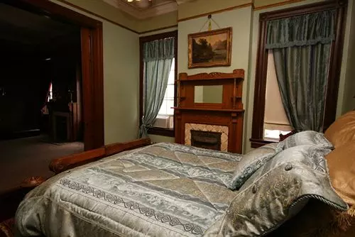 민박 The Olivia Mansion