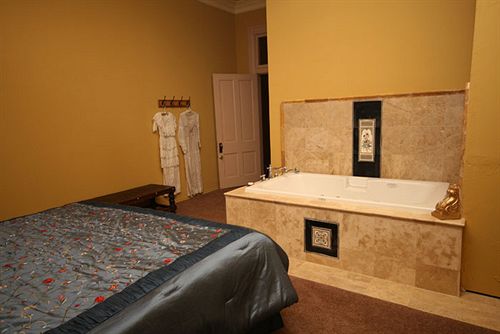 مبيت وإفطار The Olivia Mansion