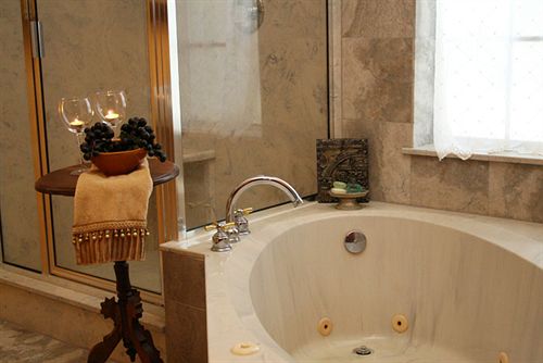 مبيت وإفطار The Olivia Mansion