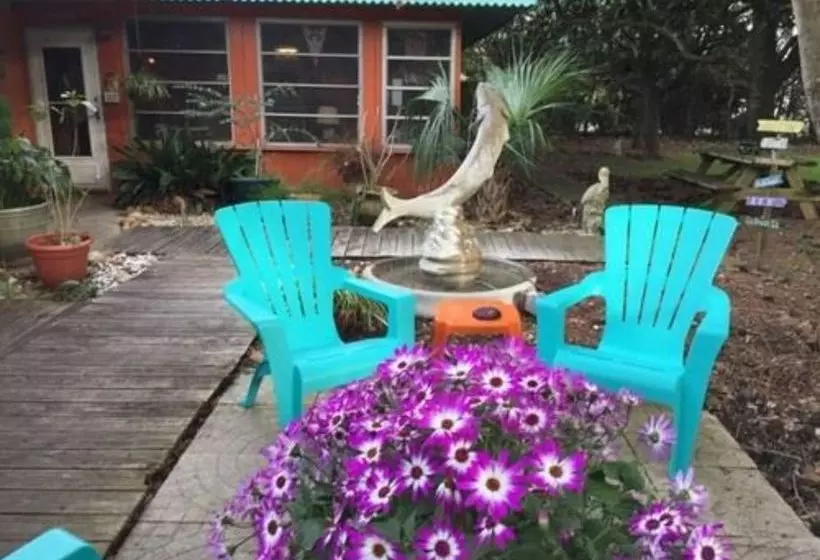 Aamiaismajoitus (B&B) Nostalgic 1950 Beach Cottage In Panama City Beach