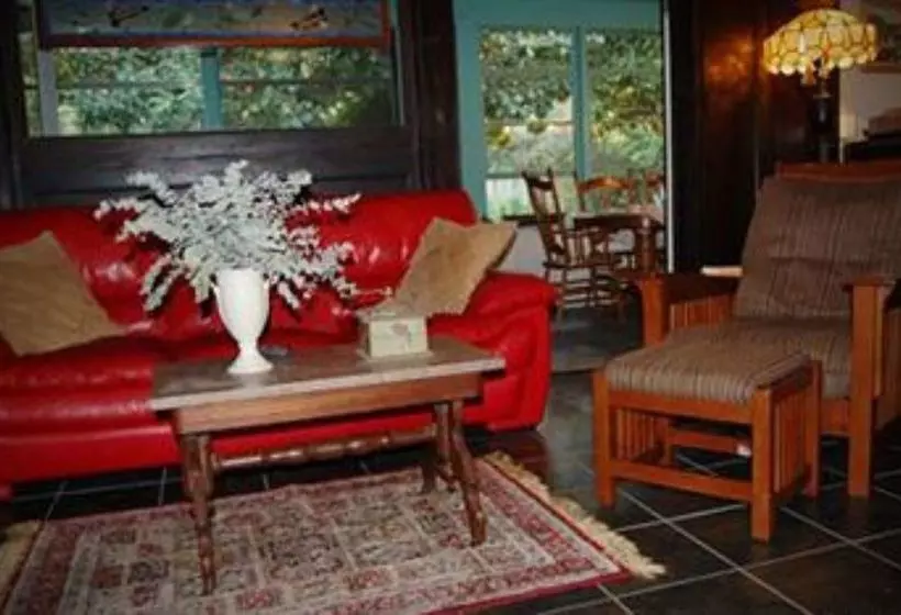 Aamiaismajoitus (B&B) Nostalgic 1950 Beach Cottage In Panama City Beach