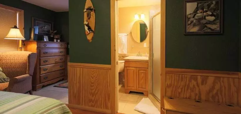 ベッドアンドブレックファースト Sea Parrot Inn