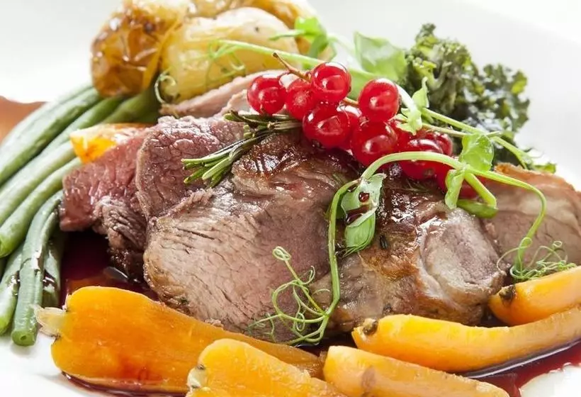 Brookside Villa - B&b