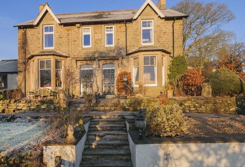 Brookside Villa - B&b